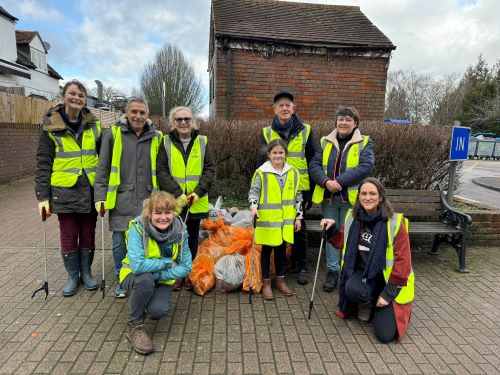 Tring volunteers with their litter picking sticks